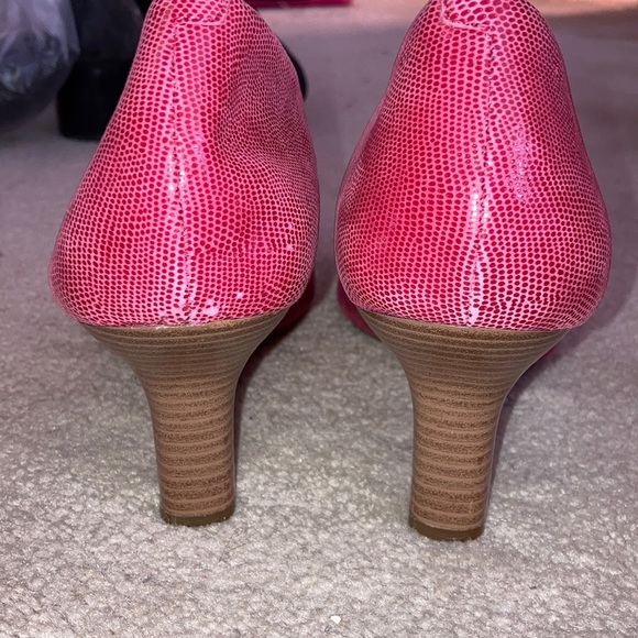 EUC Rockport red heels - Picture 8 of 8